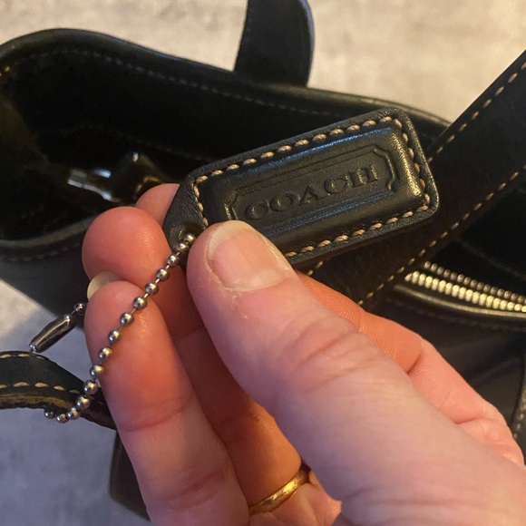 Authentic Vintage Coach A2S-7776 Hampton Lunch Tote Black Leather - Picture 4 of 11